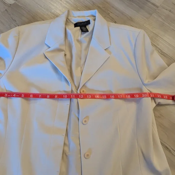 The Limited Off-White Single-Breasted Blazer - Picture 2 of 6